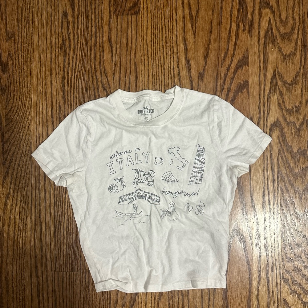 White Hollister Graphic T-Shirt